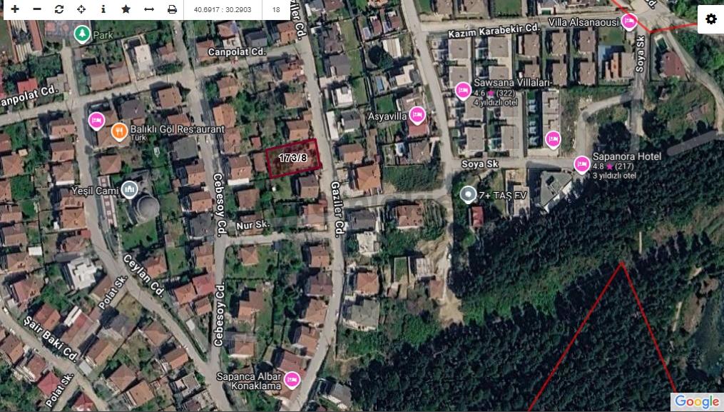 Satılık Göl Manzaralı E.müstakil Ev Ve 577 M2 İmarlı Arsa - 33