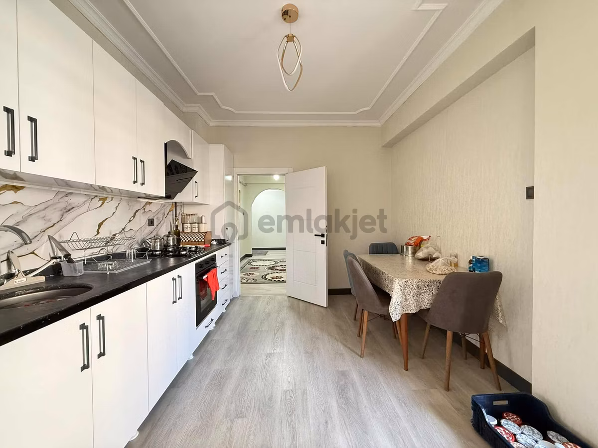Eras Gayrimenkul'den Satılık 3+1 Daire - 3