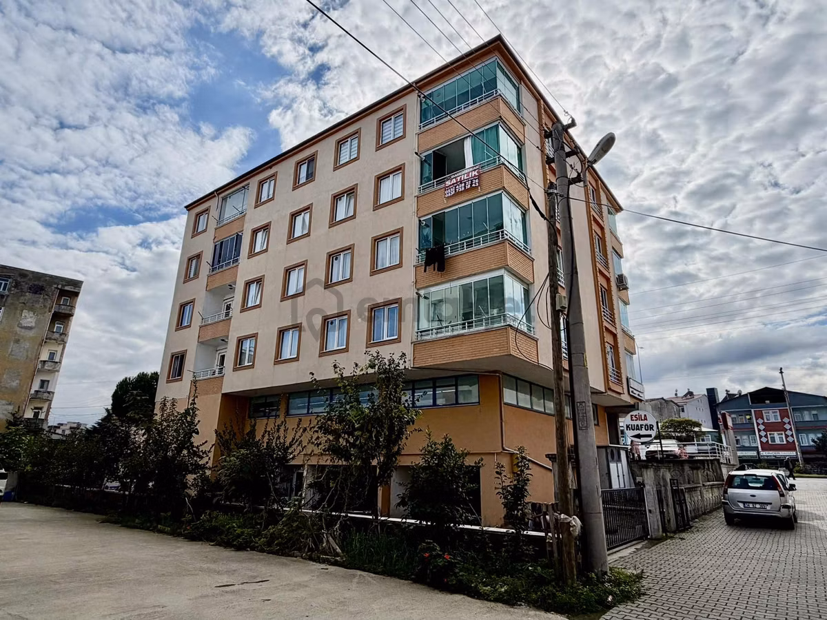 Anayol Üstü Deniz Manzaralı Masrafsız 4.kat Daire