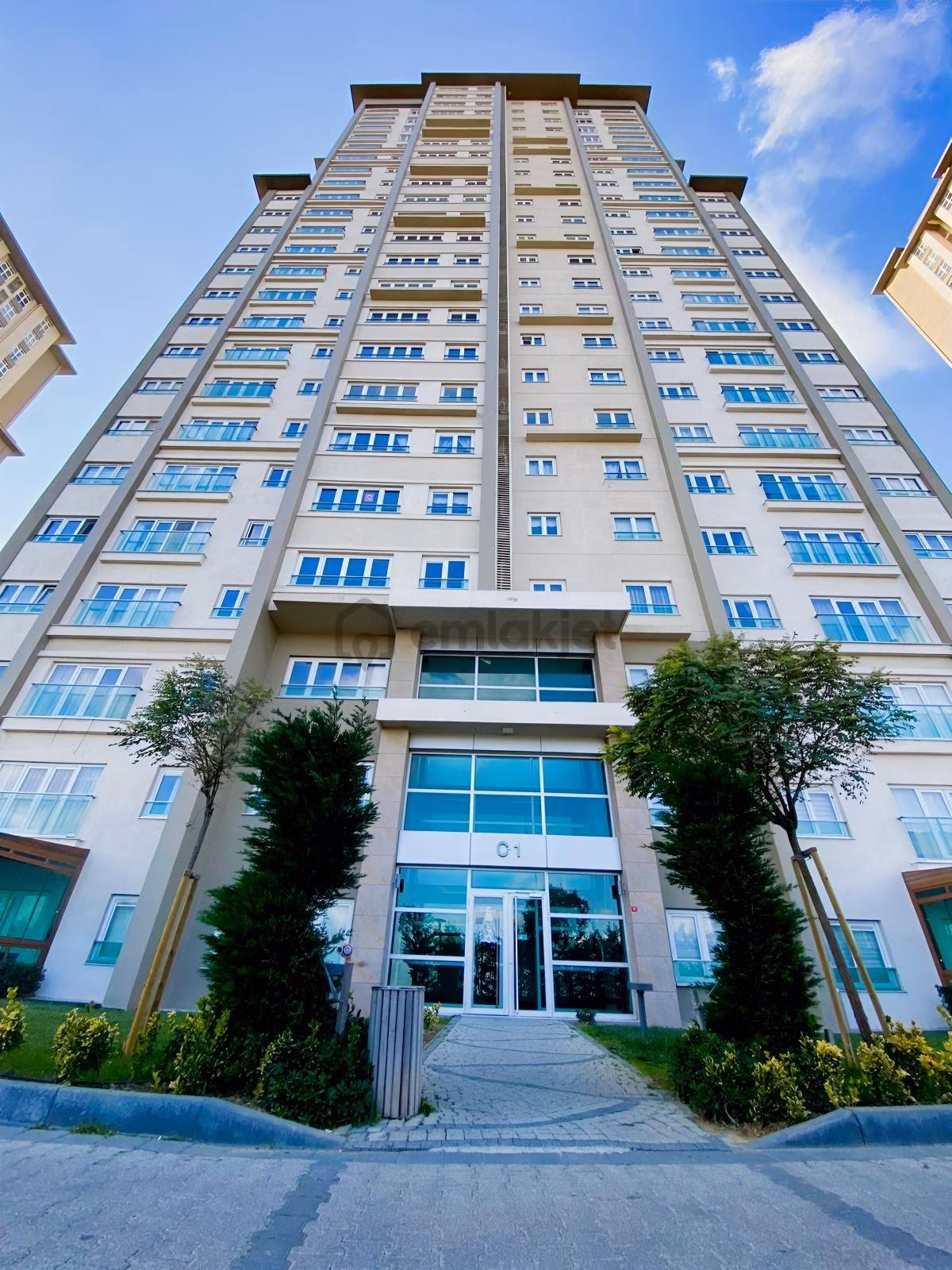 Turyap'tan Avrupark Bahçekent 650. Ada Büyük Tip Kiralık 2+1