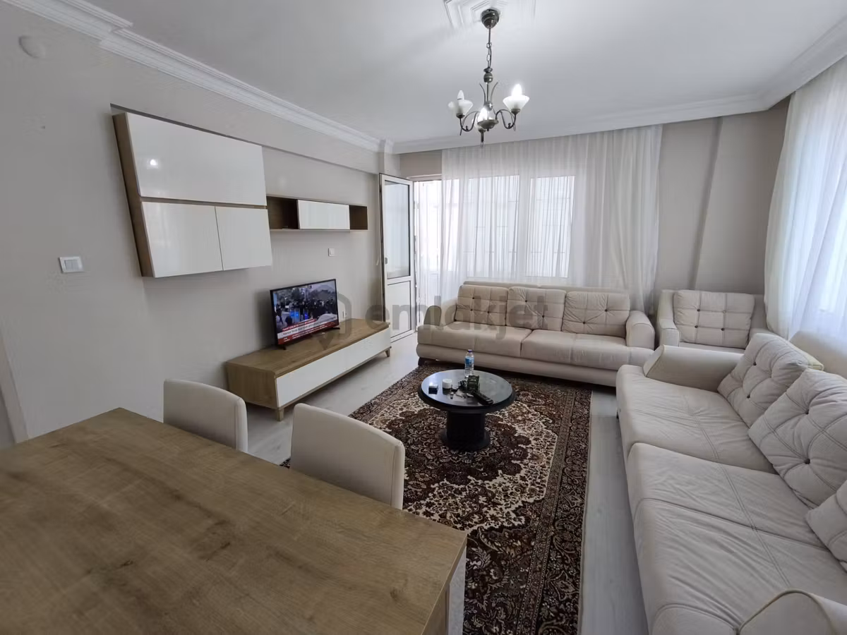 Silivri'de Yenimahalle'de Full Eşyalı 2+1 Kiralık Daire