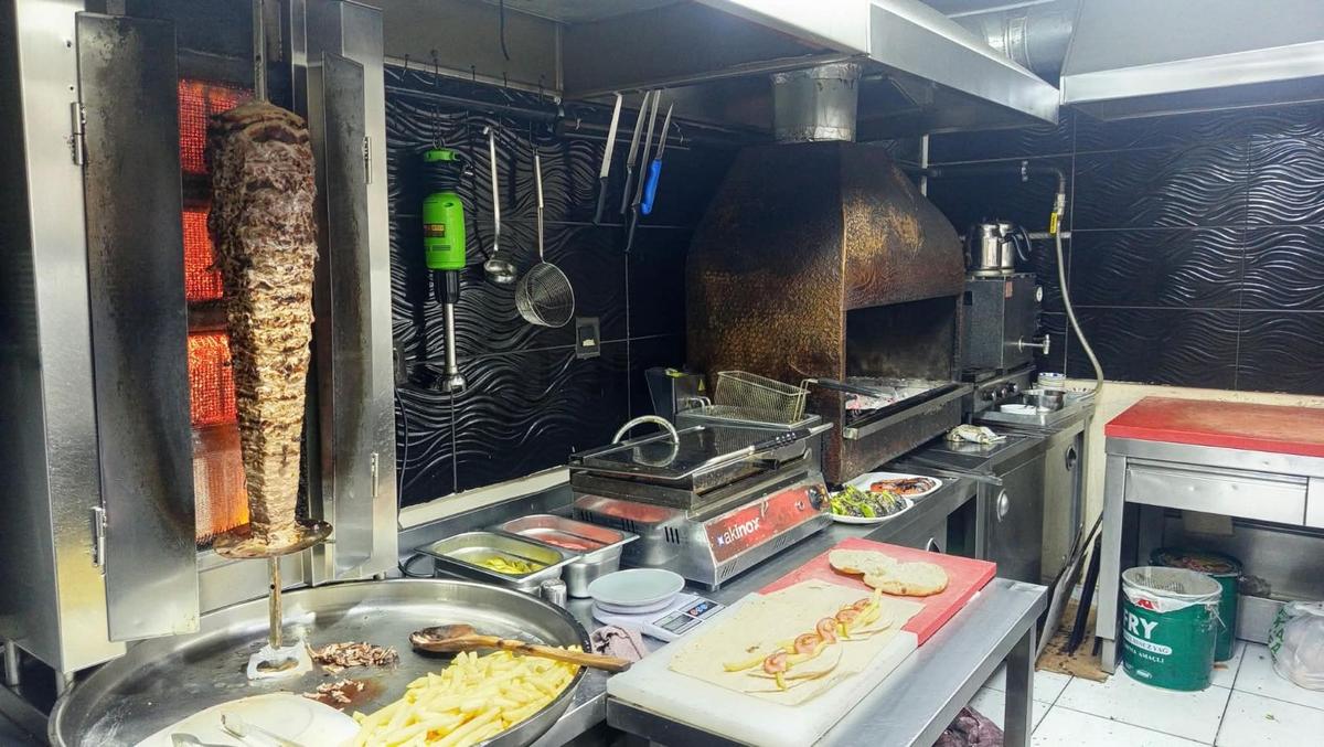 Beylikdüzü Osb'de Devren Satılık Et Döner Kebap & Izgara Salonu - 4