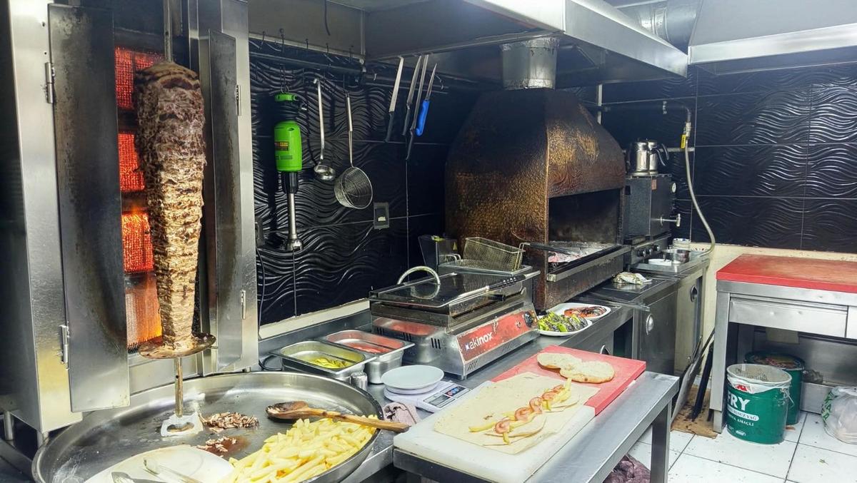 Beylikdüzü Osb'de Devren Satılık Et Döner Kebap & Izgara Salonu - 5