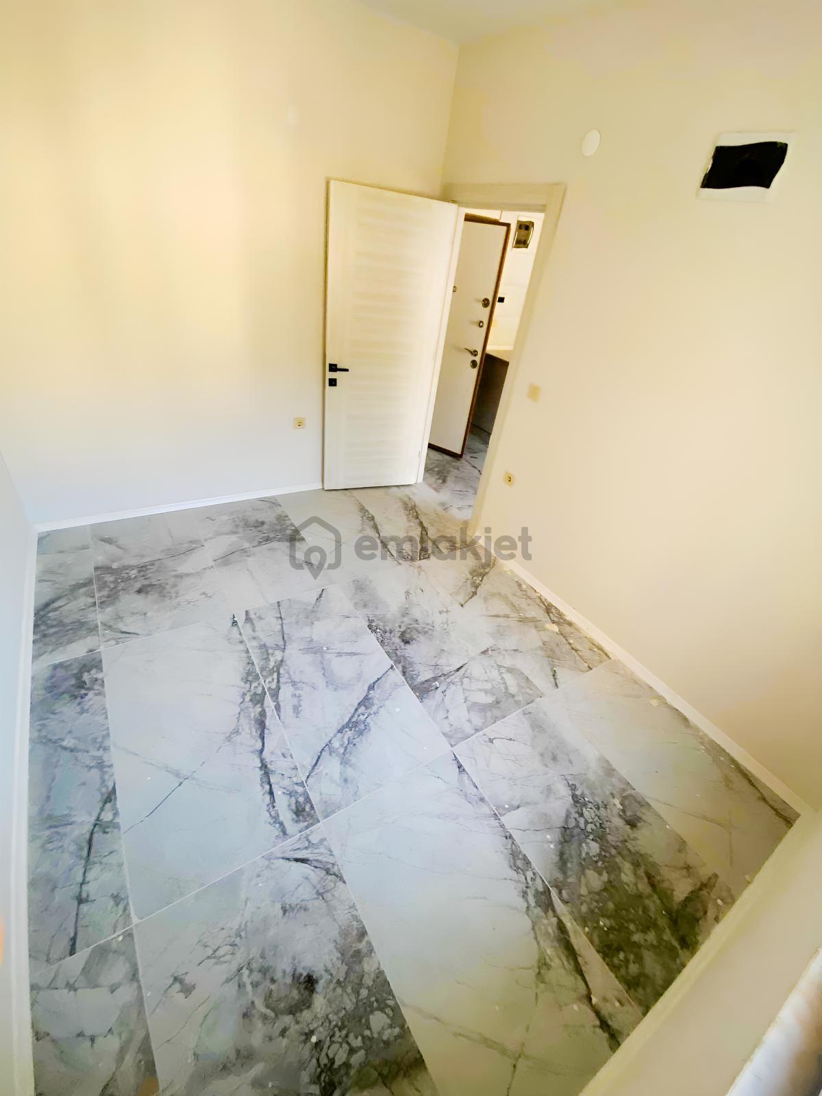 Markadan Devlet Hastanesine Yakın Lüx Satılık 0 1+1 Daire - 11