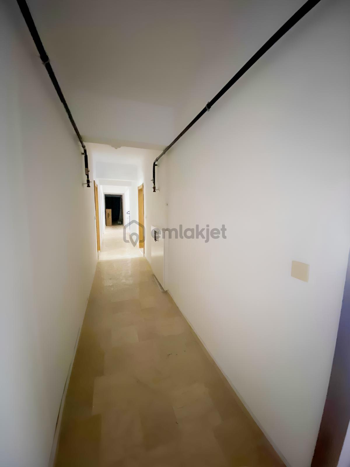 Markadan Devlet Hastanesine Yakın Lüx Satılık 0 1+1 Daire - 14