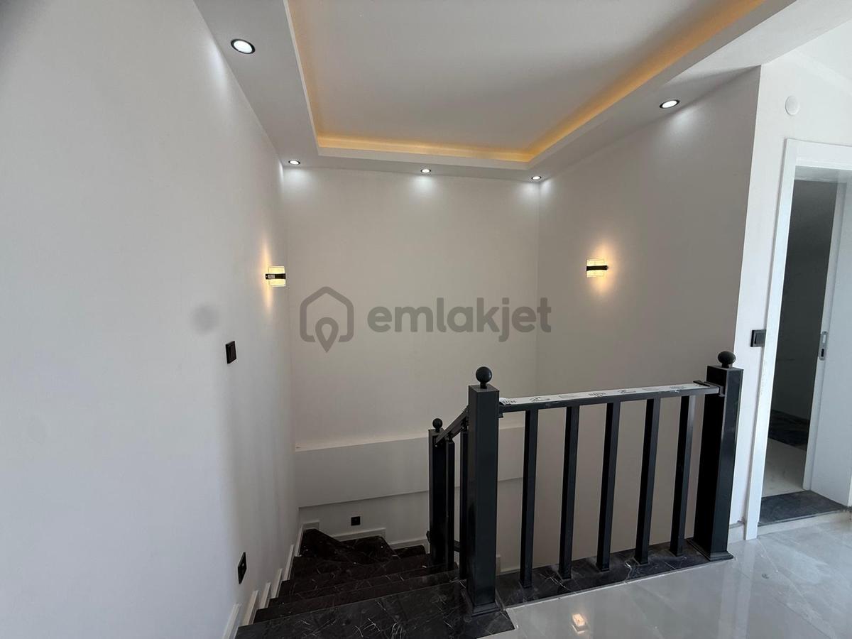 Didim Muhteşem Konumda 3+1 Havuzlu Satılık Villa - 15