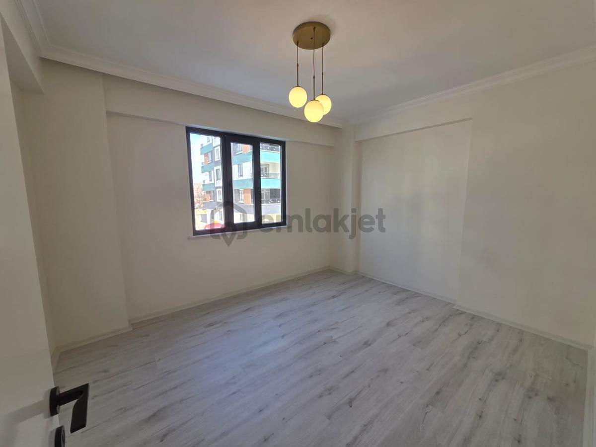 Keçeciler Caddesinde 3+1 Sıfır Dükkan Üzeri Satılık Daire - 8