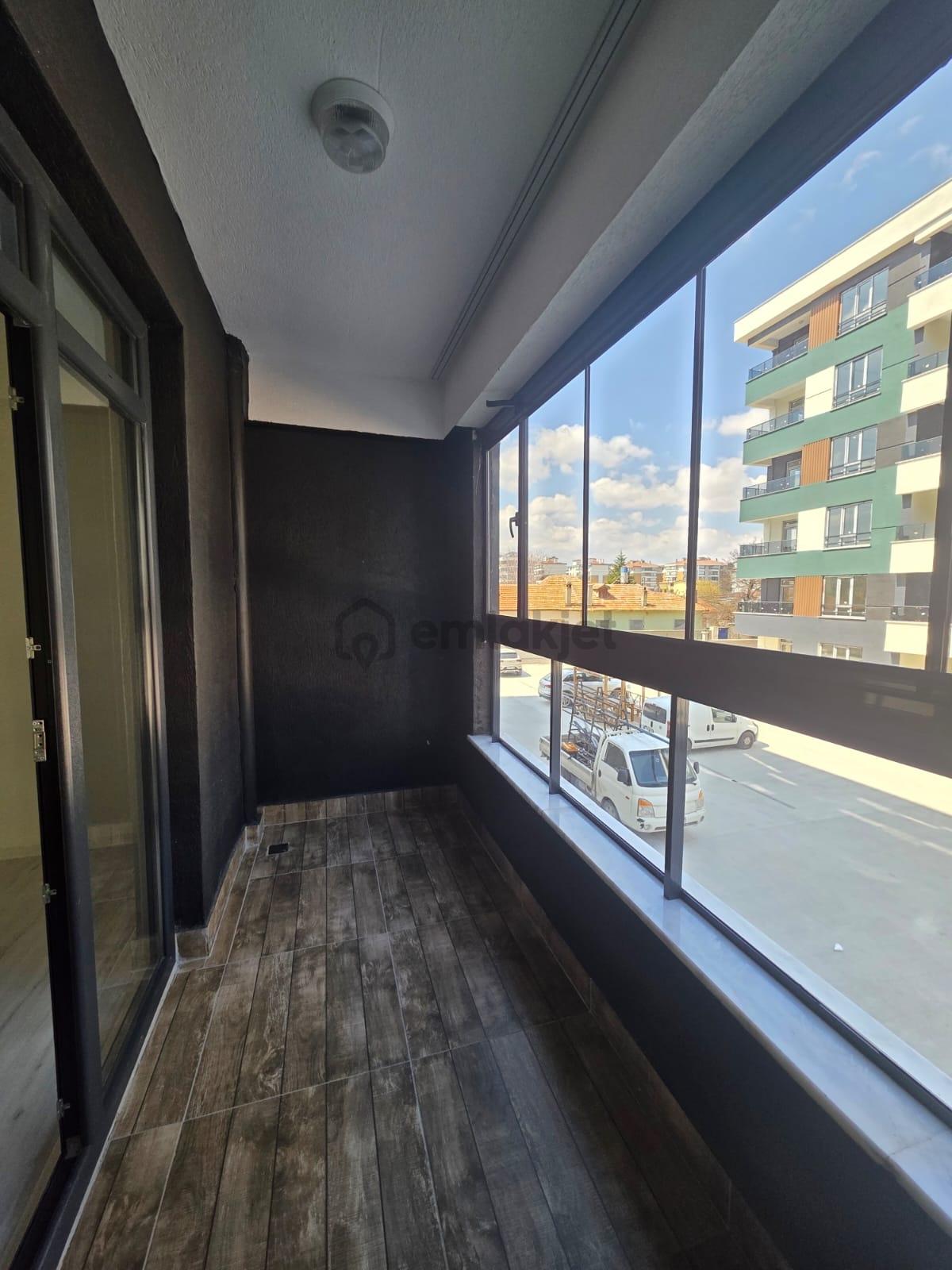 Keçeciler Caddesinde 3+1 Sıfır Dükkan Üzeri Satılık Daire - 24