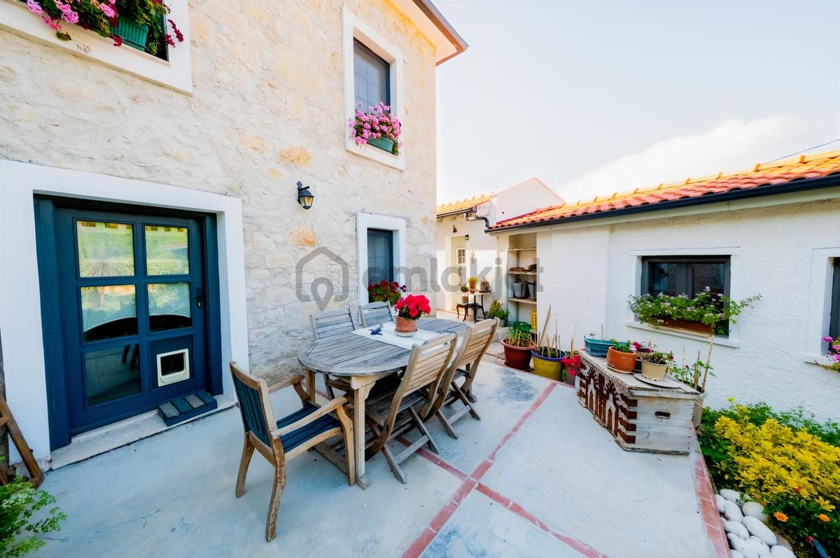 Eğlenhocada Deniz Manzaralı, Müstakil Konsept Taş Yaşam Evi - 17