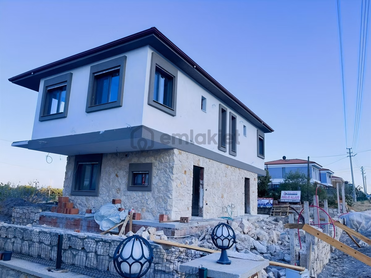 Mordoğanda Deniz Manzaralı Bahçeli Yeni 3+1 Villa - 3