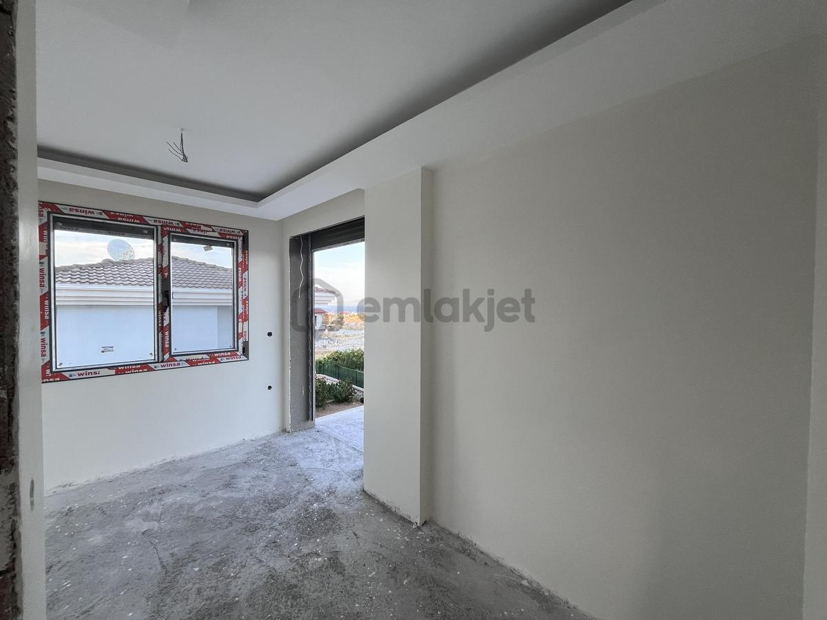 Mordoğanda Deniz Manzaralı Bahçeli Yeni 3+1 Villa - 11