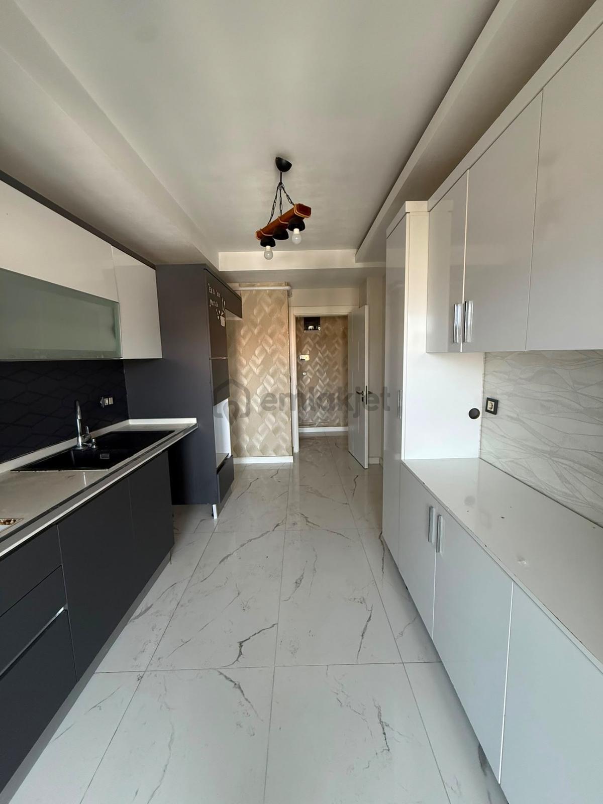 İkiçeşmelik 3+1 Kiralık Daire - 24