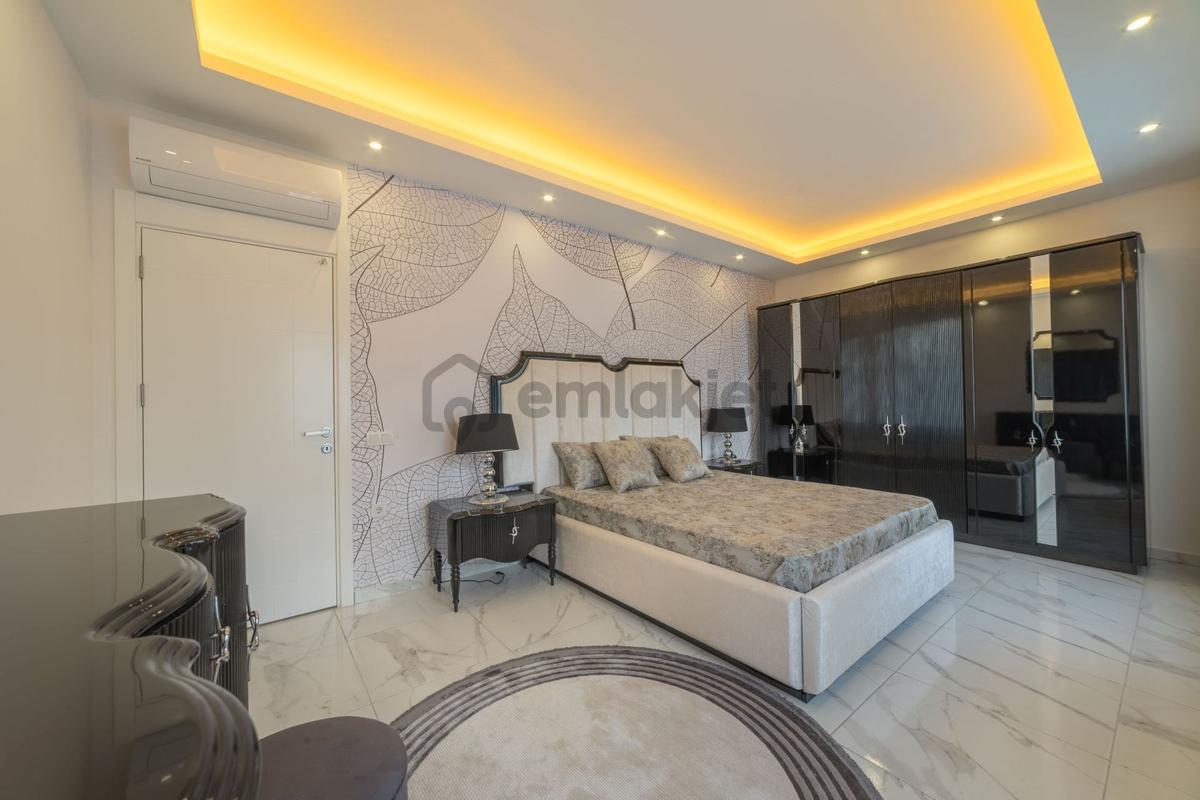 Alanya Avsallar'da Denize 800 Metre Lüks 3+2 Bahçe Dubleksi Daire - 11