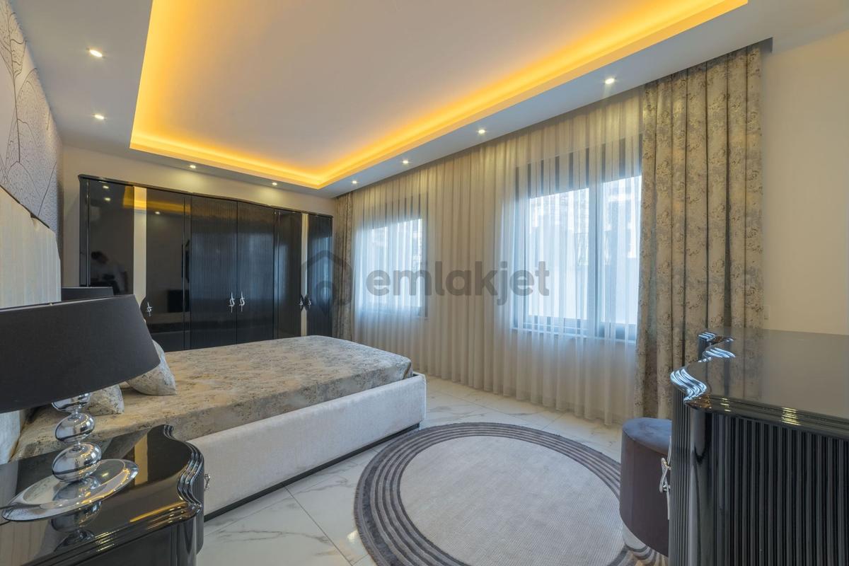 Alanya Avsallar'da Denize 800 Metre Lüks 3+2 Bahçe Dubleksi Daire - 14