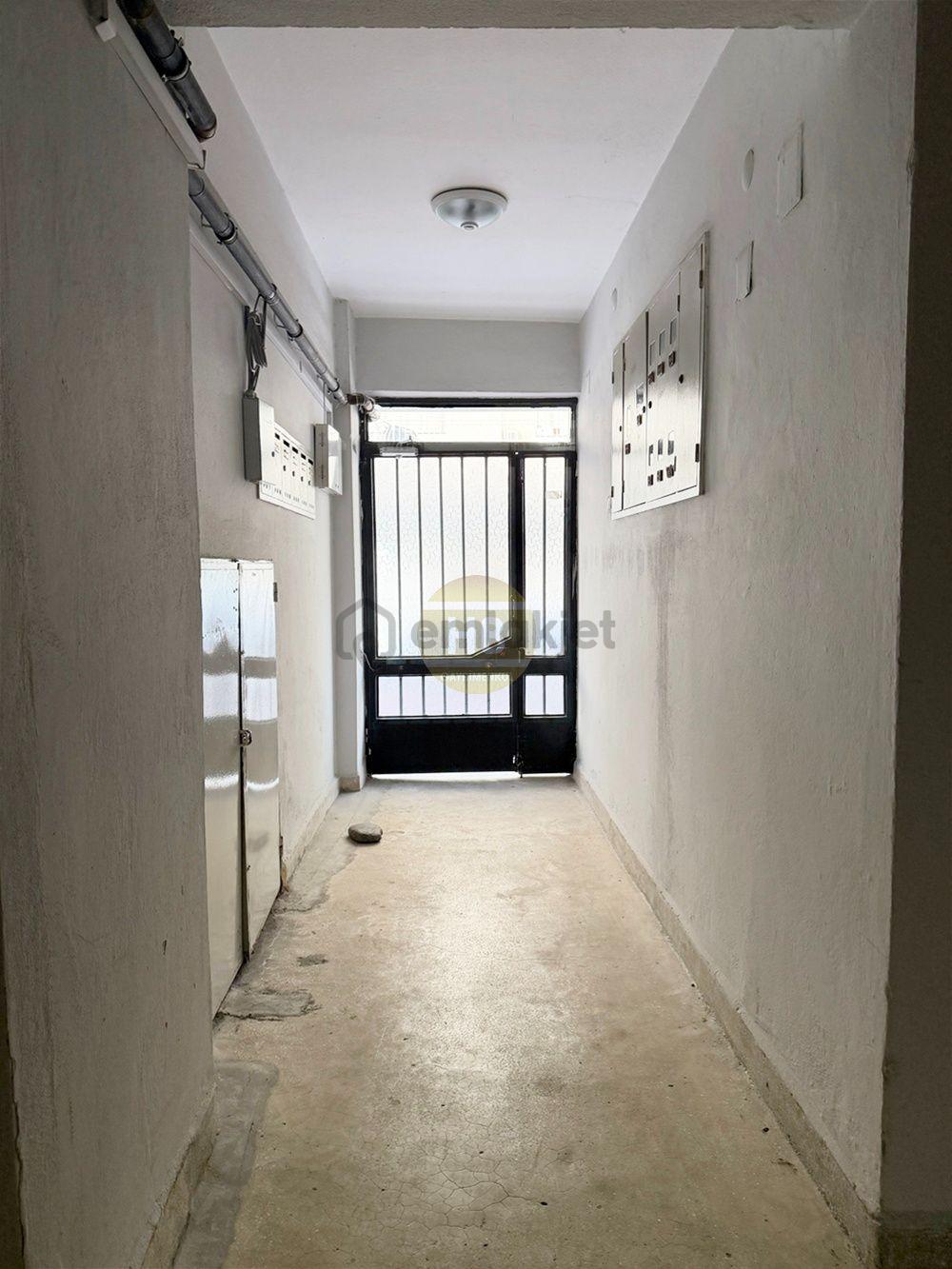 Hb'den 3+1 Satılık Daire, Kıbrıs Caddesi Üzeri, Doğalgazlı, Balkonlu, Asansörlü - 40