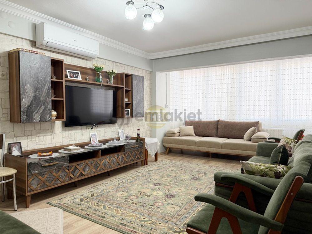 Hb'den 3+1 Satılık Daire, Kıbrıs Caddesi Üzeri, Doğalgazlı, Balkonlu, Asansörlü - 3