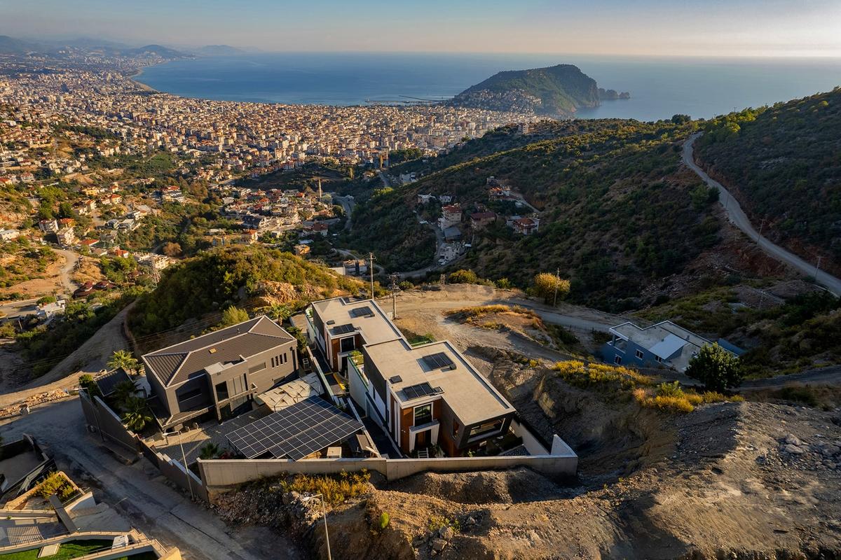Alanya Tepe'de Deniz Ve Kale Manzaralı Lüks Villa - 4