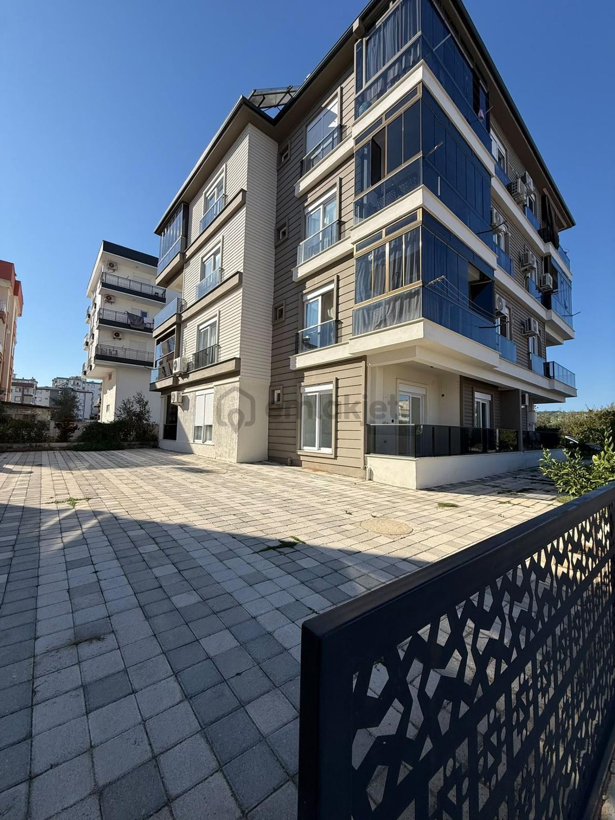 Kepez Aydoğmuş'da Yeni Apt.'da Yüksek Giriş 1+1 Daire - 2