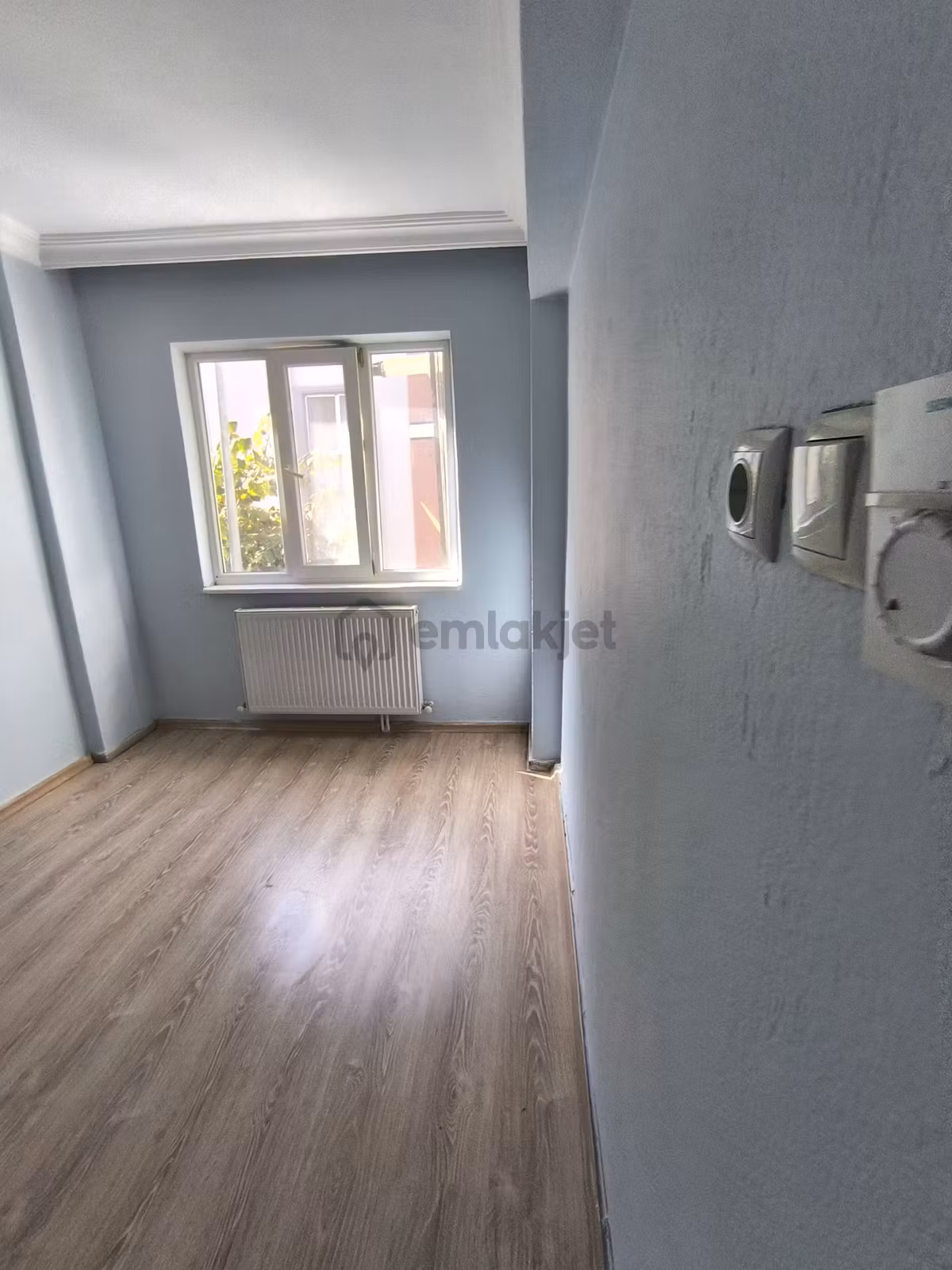 Manisa Yunusemre Akgün Mah.de 3+1 Daire! 22.000tl - 24