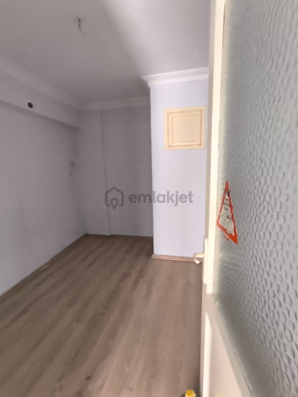 Manisa Yunusemre Akgün Mah.de 3+1 Daire! 22.000tl - 16
