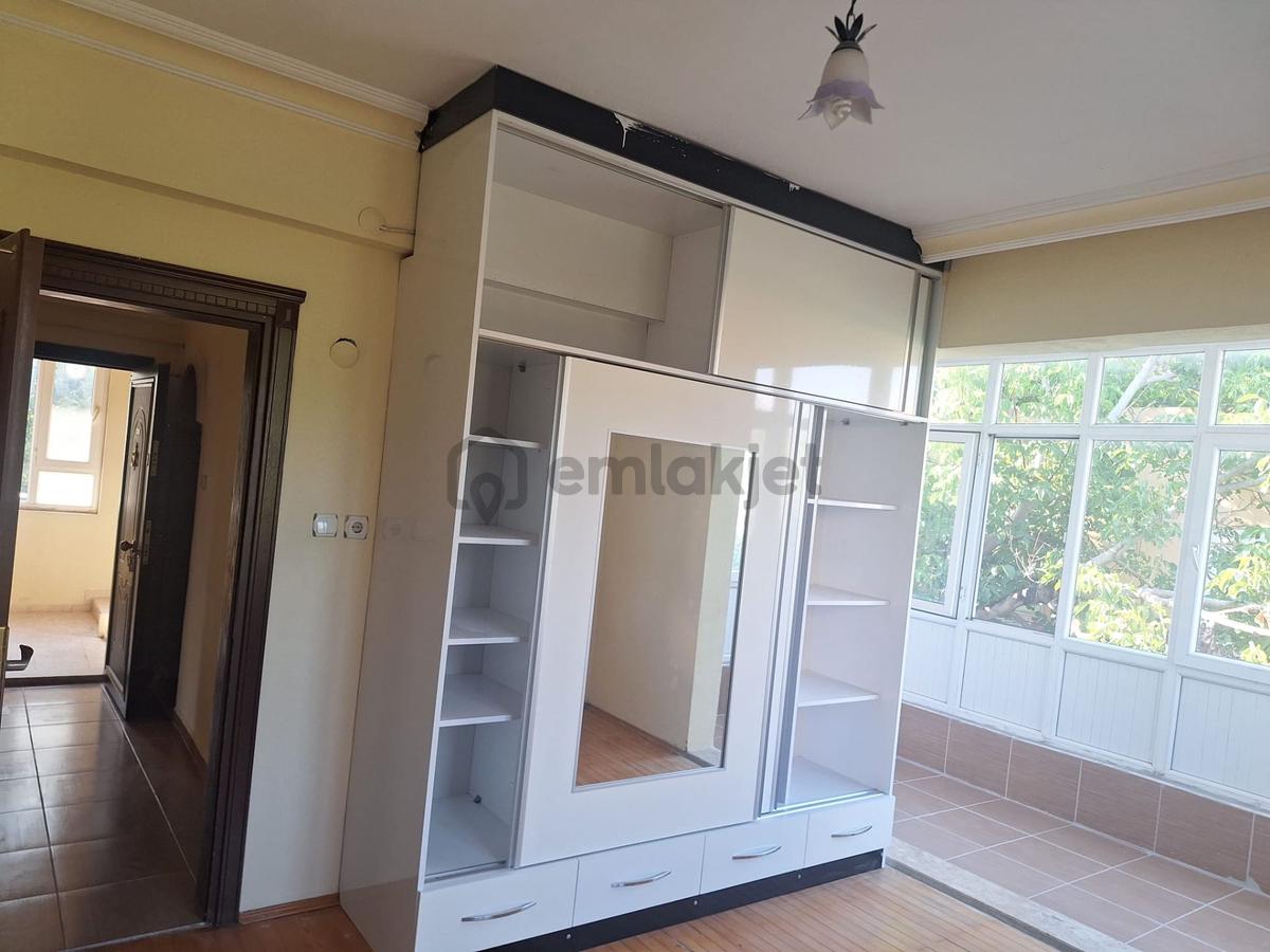 Usta Gayrimenkul'den Kiralık Doğalgazlı 2+1 Daire - 11