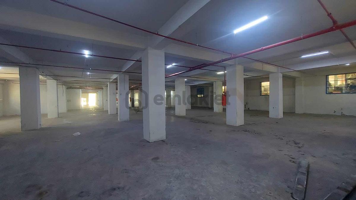 Haraççı Merkezde 1750 M2 Düz Giriş Fabrika Katı - 13