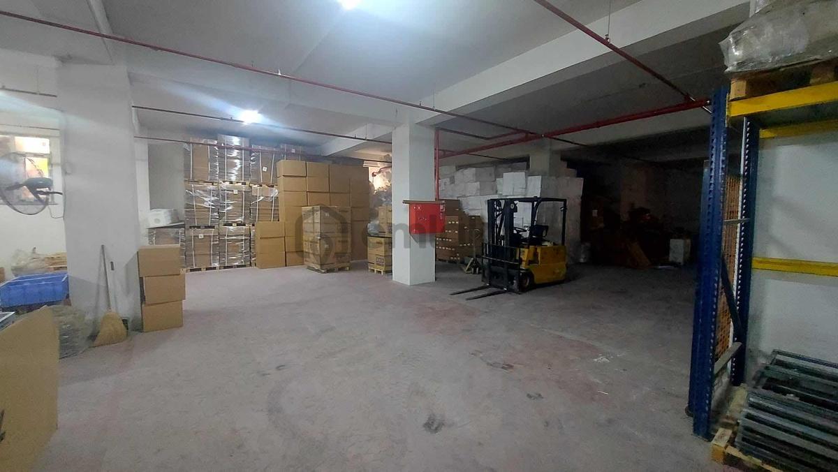 Haraççı Merkezde 1750 M2 Düz Giriş Fabrika Katı - 24