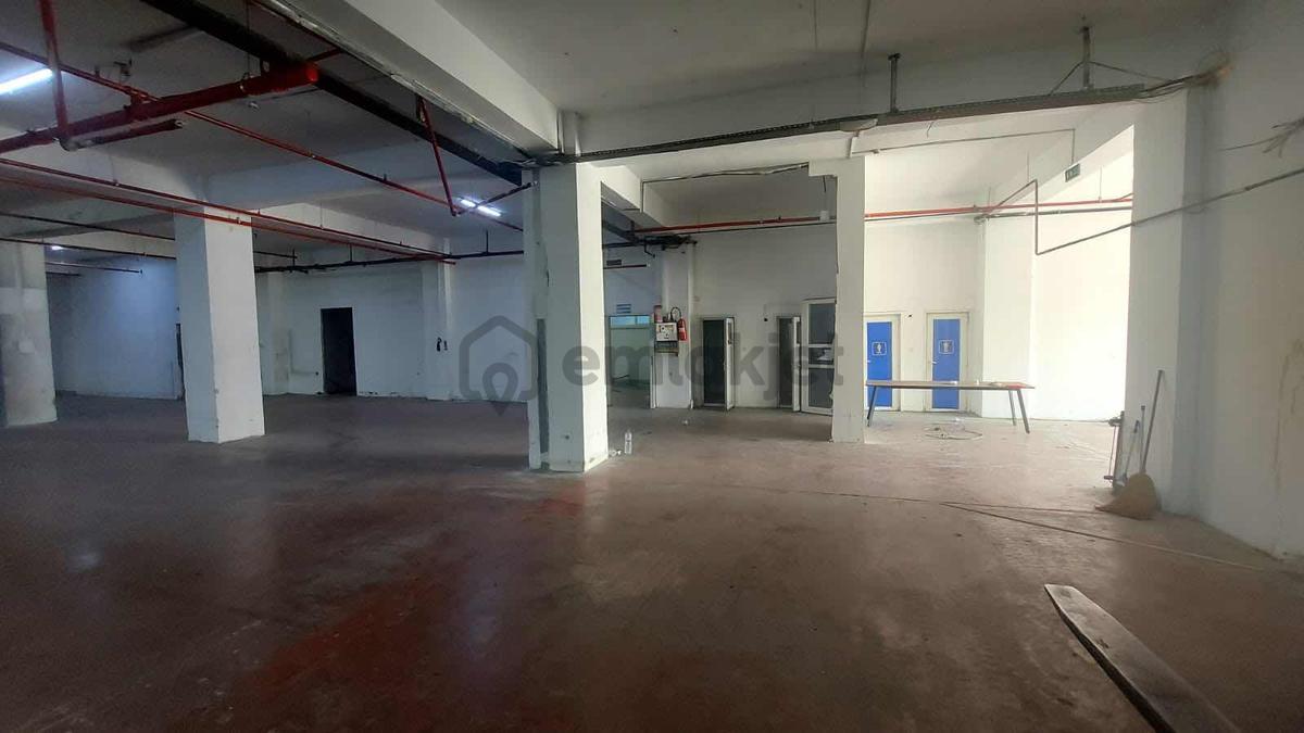 Haraççı Merkezde 1750 M2 Düz Giriş Fabrika Katı - 10
