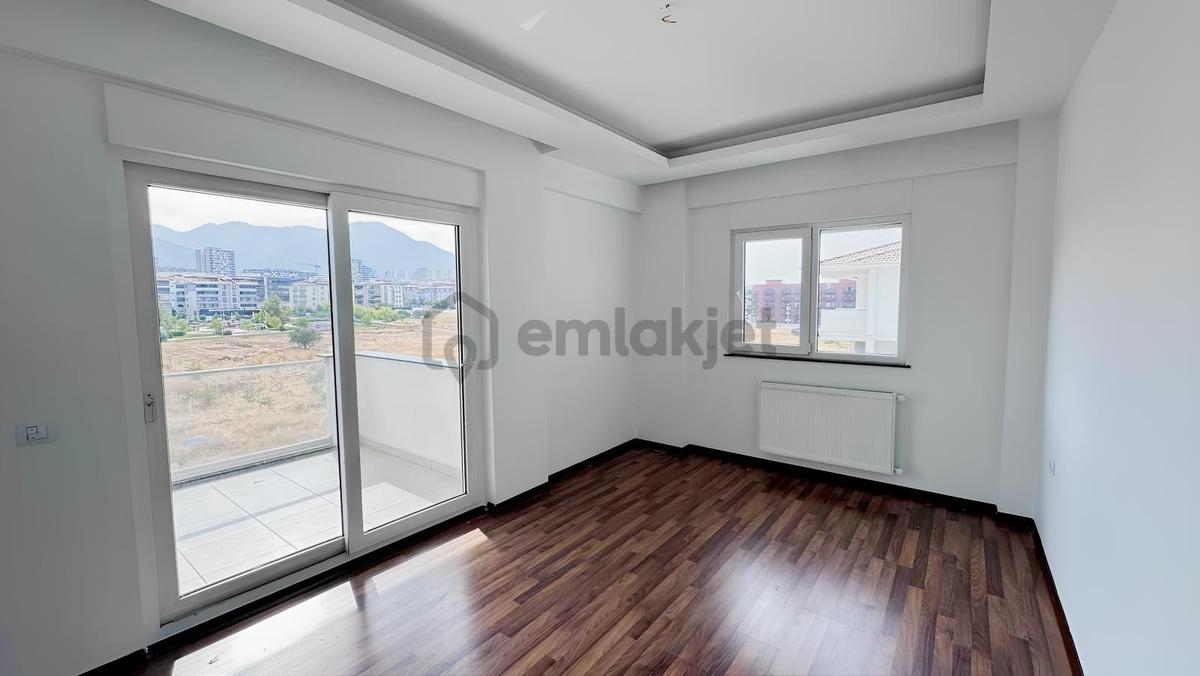 Yenişafakta 194 M² 5.kat 3 Cephe 3 Balkonlu Kiralık Daire - 14