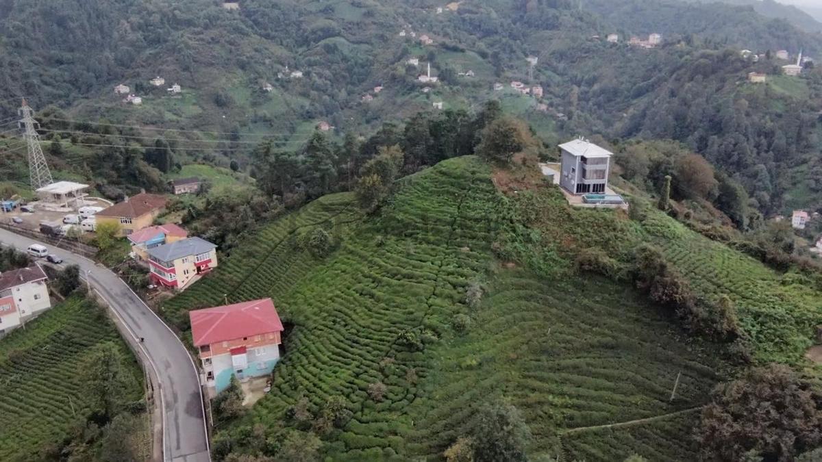 Sürmene Yeniay'da Deniz Manzaralı 1180 M² Satılık Arsa