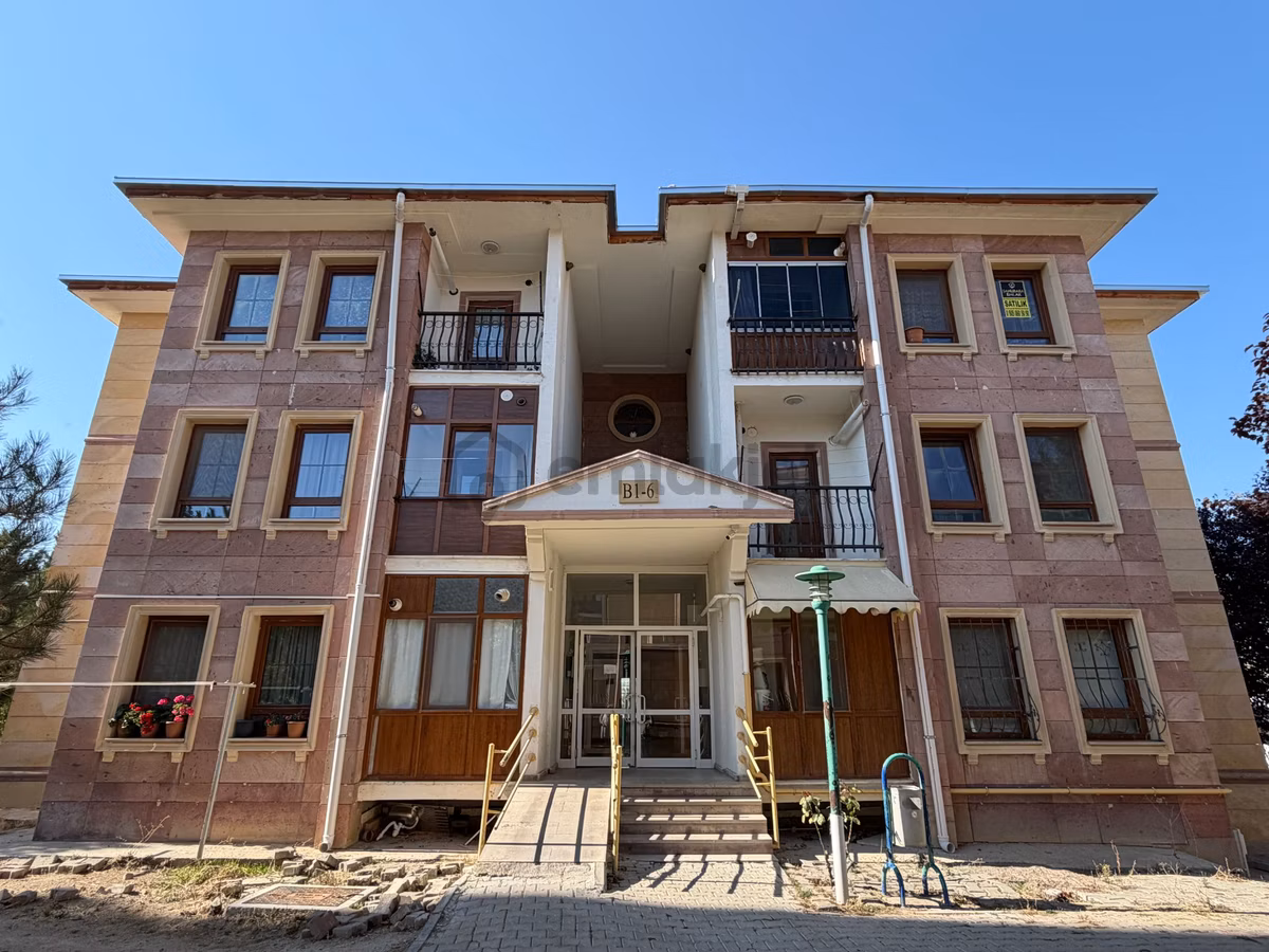 Şanlıbaba Emlak'tan Ürgüp Toki Bloklarında Satılık Daire