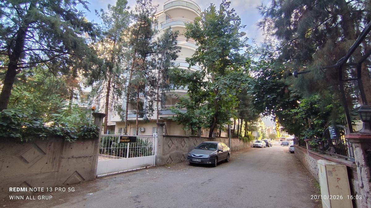 Wınnall Grup'tan Bahçelievler Çamlık Sitesinde 3+1 Satılık Daire - 2