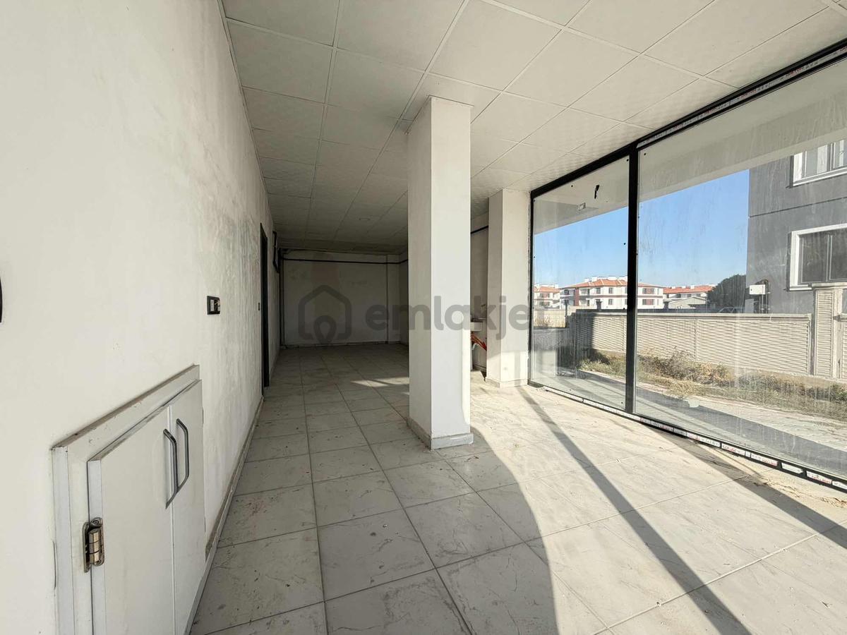 İstiklal Mh. Saraçoğlu Cd. Üzeri 40 M² Fırın Ruhsatlı Kiralık ! - 8