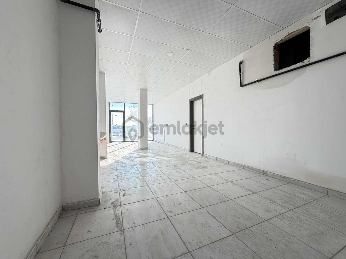 İstiklal Mh. Saraçoğlu Cd. Üzeri 40 M² Fırın Ruhsatlı Kiralık ! - 3
