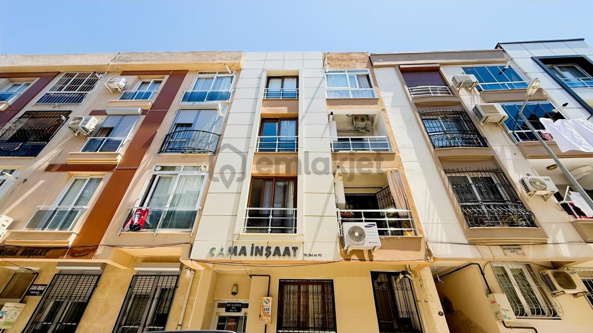 Hürriyet Mahallesinde 2+1 65 M2 Doğalgazlı Bahçeli Satılık Daire