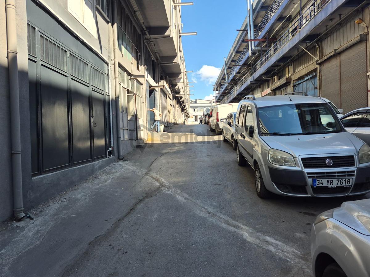 Molla Team'den Güntaş Sn.site'sinde 55 M2 Kiralık Atölye - 9