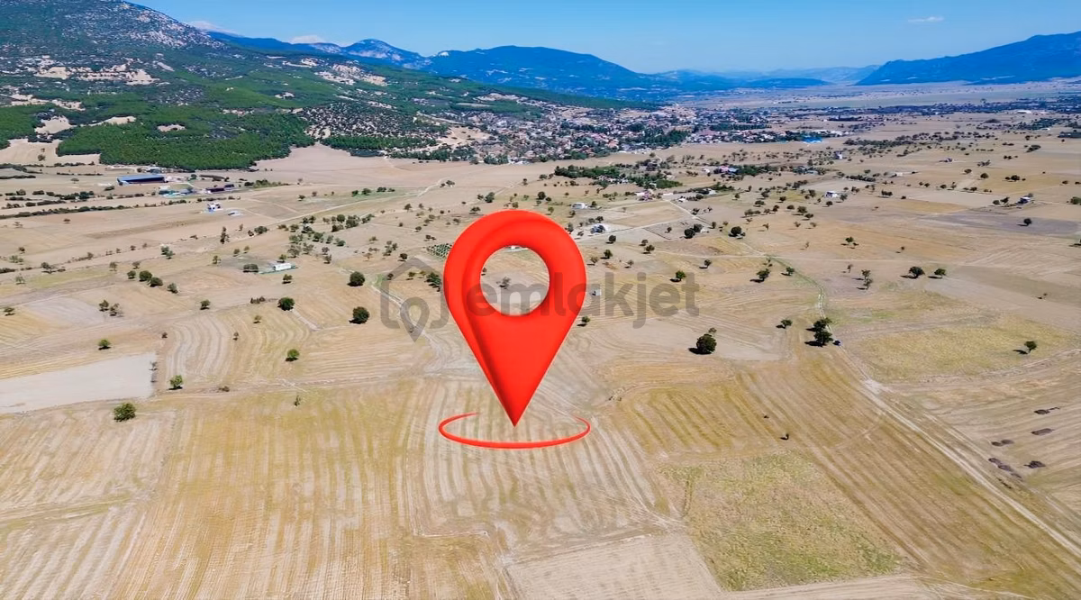 Burdur Bucak Ürkütlü'de Satılık 7210m² Tarla