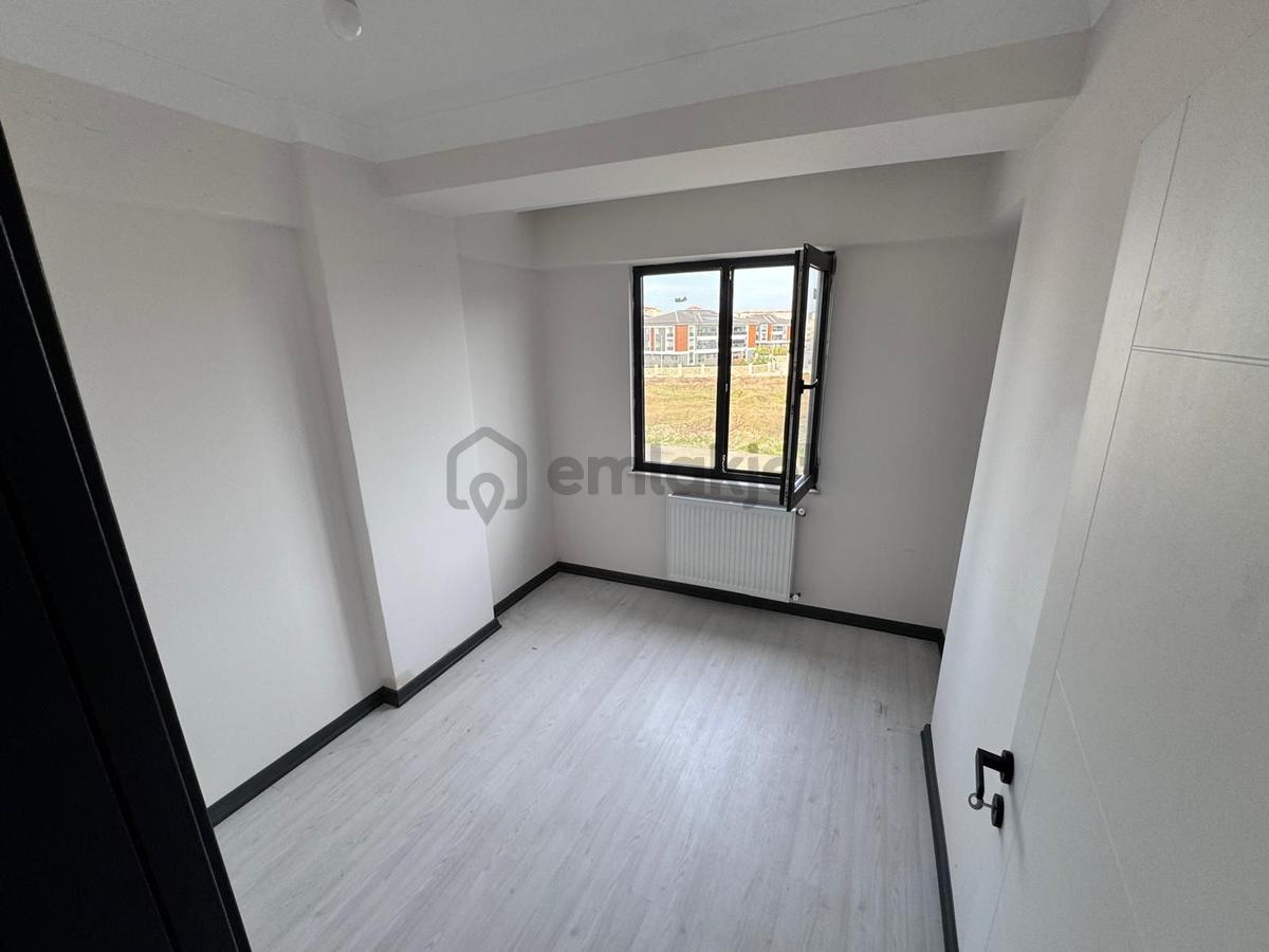 Zafer Mahallesinde Satılık 2+1 Daire - 7