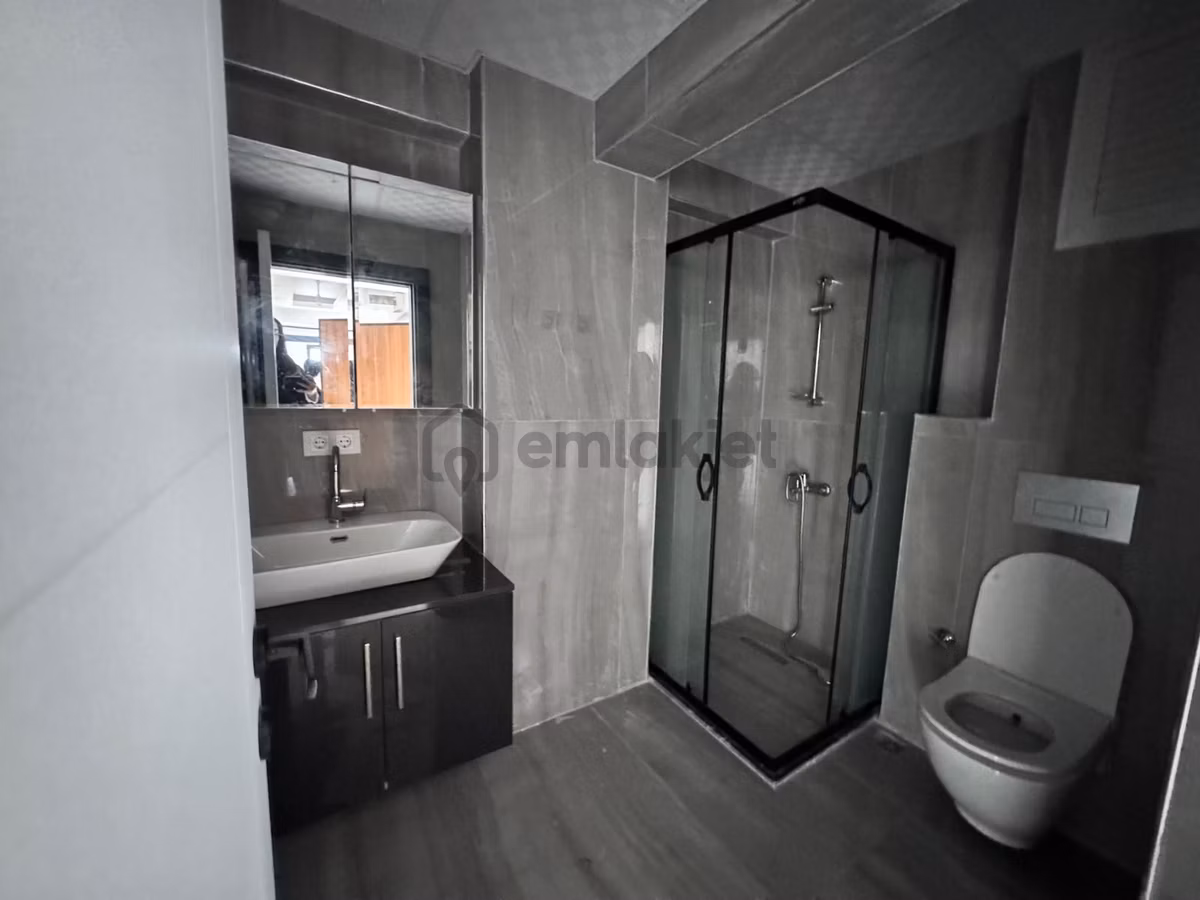 Zafer Mahallesinde Satılık 2+1 Daire - 22