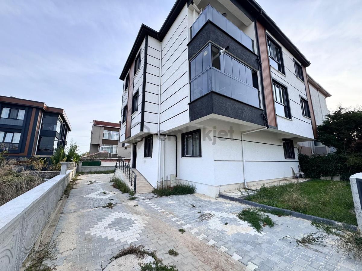 Zafer Mahallesinde Satılık 2+1 Daire