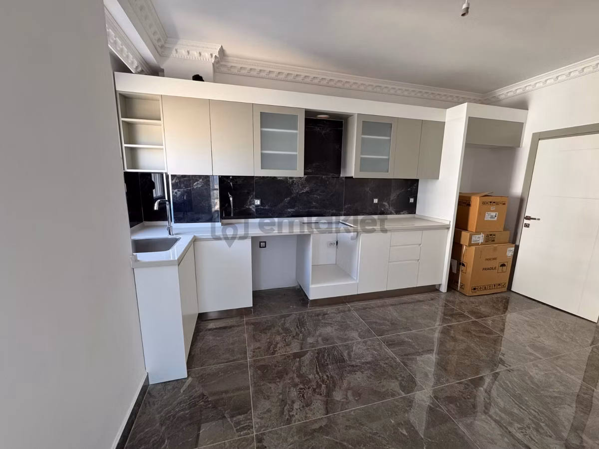 By Zinde'den Çankaya Mah.de Site İçinde Çift Havuzlu 165m2 Daire - 2
