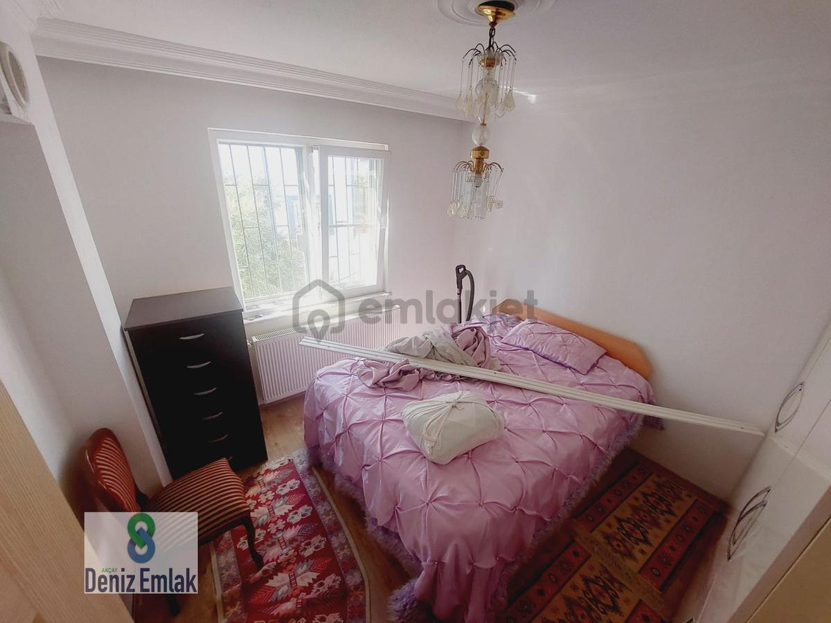 Denizden Gürede Denize 300 M Geniş Bahçeli Köşe Satılık 4+1 Villa. - 24