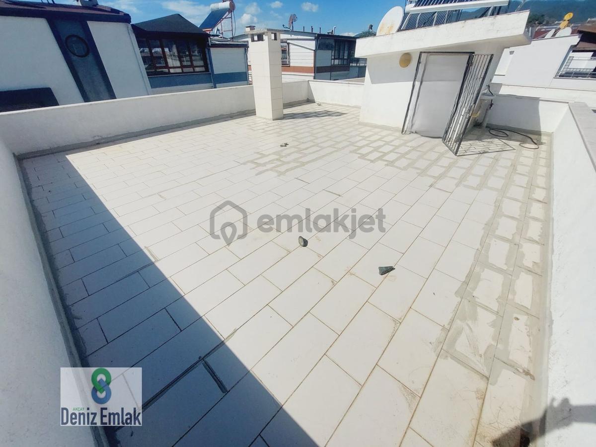 Denizden Gürede Denize 300 M Geniş Bahçeli Köşe Satılık 4+1 Villa. - 4
