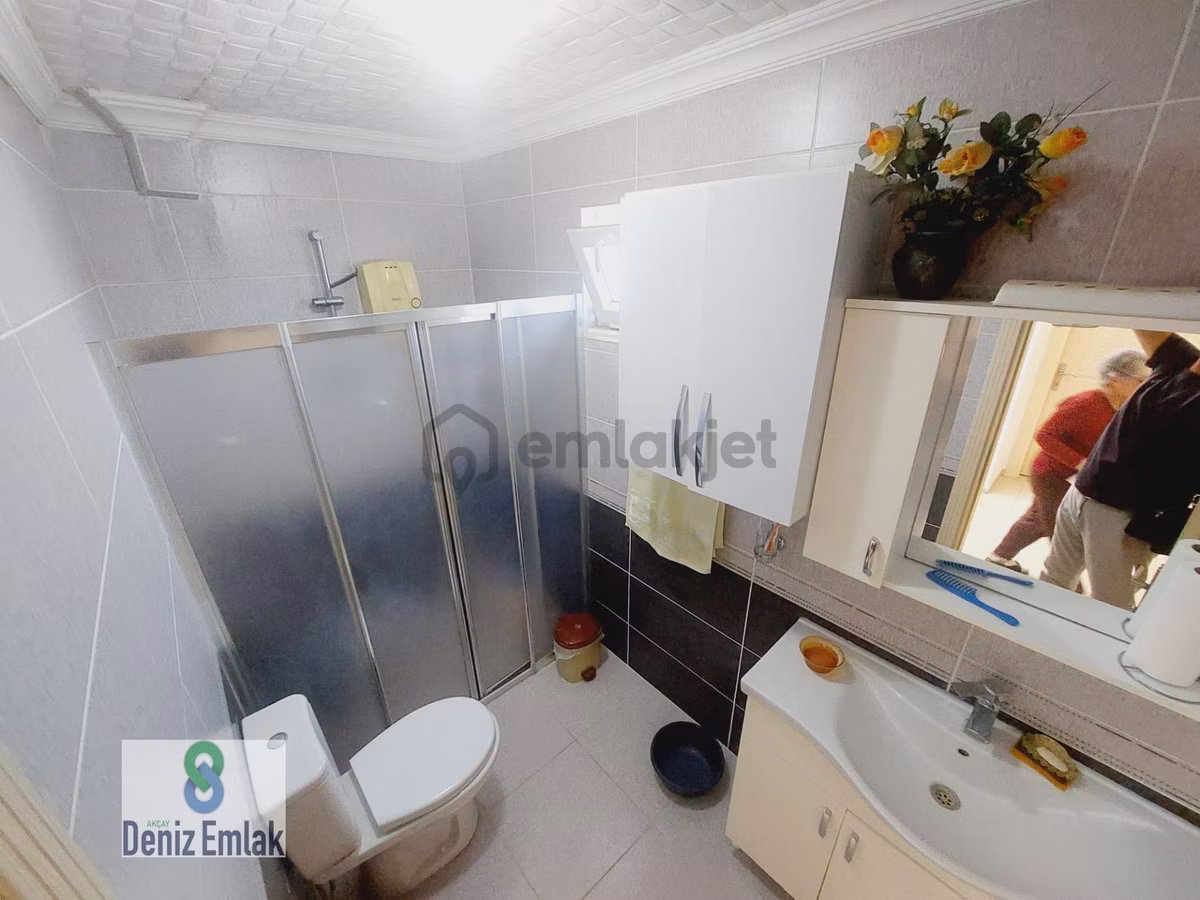 Denizden Gürede Denize 300 M Geniş Bahçeli Köşe Satılık 4+1 Villa. - 19