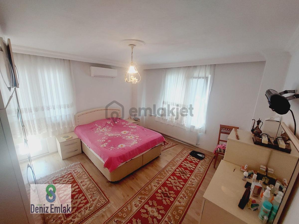 Denizden Gürede Denize 300 M Geniş Bahçeli Köşe Satılık 4+1 Villa. - 34