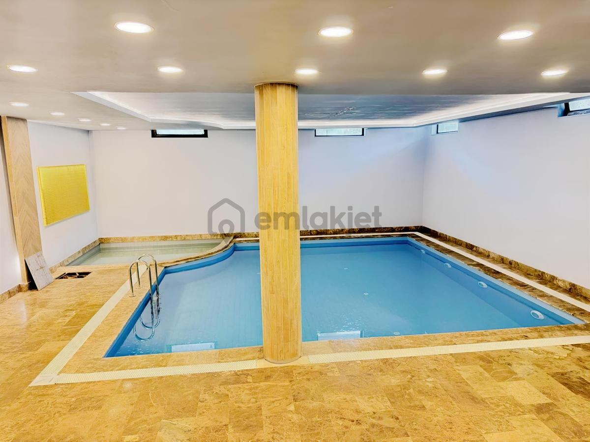 Dereköy Havuzlu Sitede Satılık 3+1 Bahçeli - 31