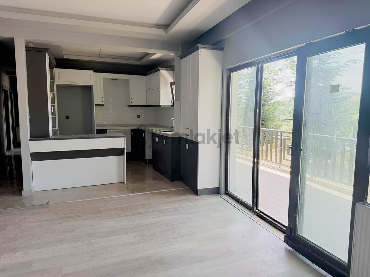 Dereköy Havuzlu Sitede Satılık 3+1 Bahçeli - 12