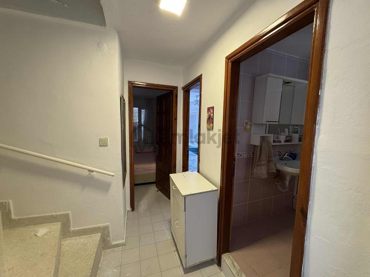 Sığacık'da Site İçerisinde Deniz Manzaralı Satılık Villa - 17