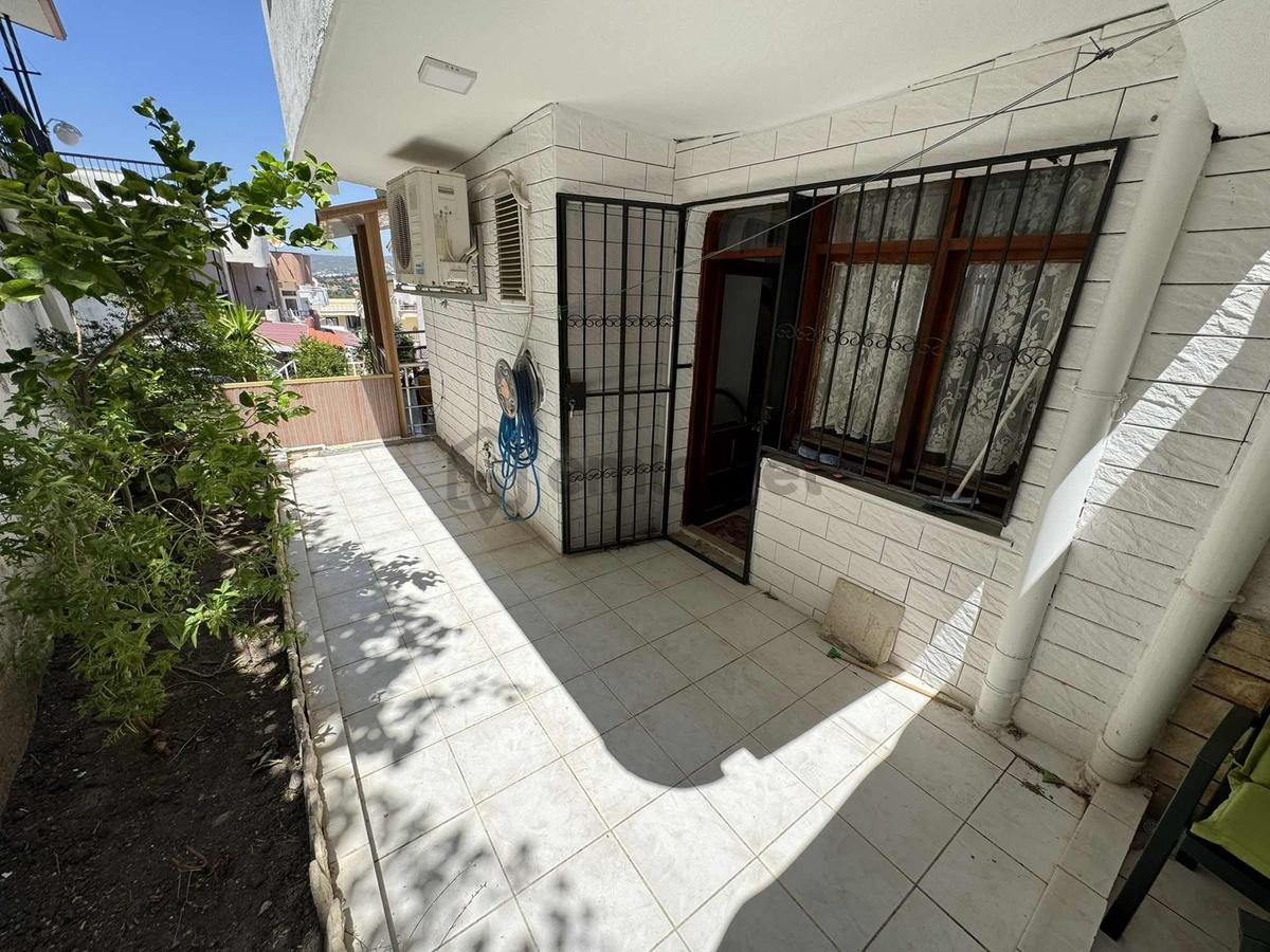 Sığacık'da Site İçerisinde Deniz Manzaralı Satılık Villa - 16