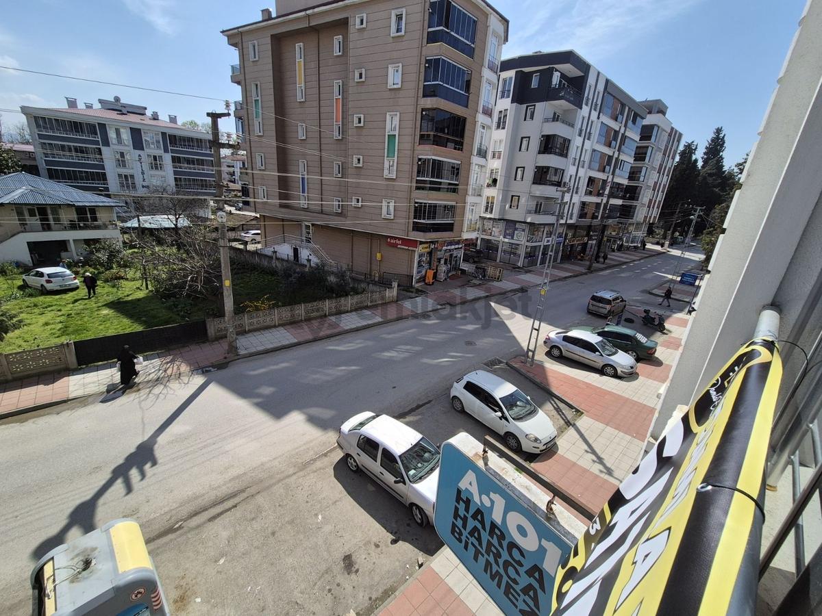 Çarşamba Sarıcalı Mah.de 1.kat 3+1 Geniş Köşe Daire - 18